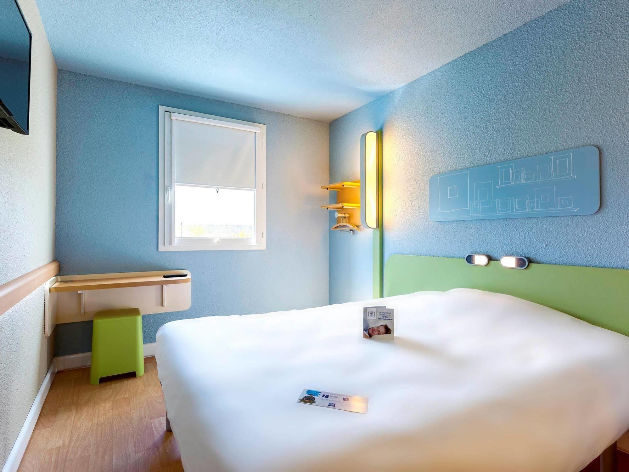 Ibis Budget La Roche Sur Yon Vendespace Mouilleron-le-Captif Eksteriør billede