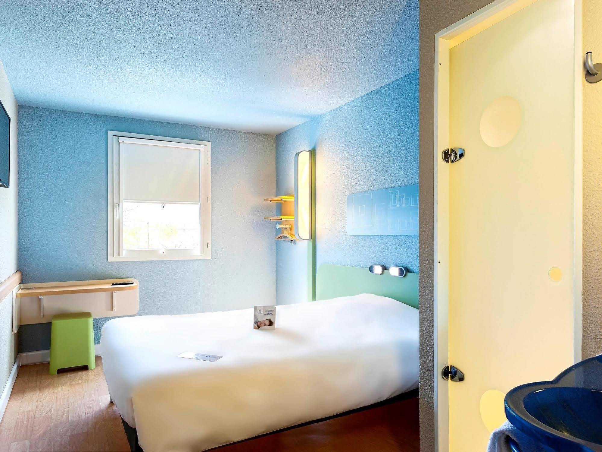 Ibis Budget La Roche Sur Yon Vendespace Mouilleron-le-Captif Eksteriør billede