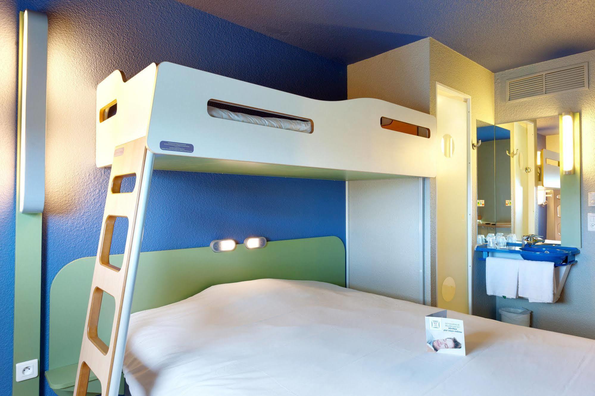 Ibis Budget La Roche Sur Yon Vendespace Mouilleron-le-Captif Eksteriør billede
