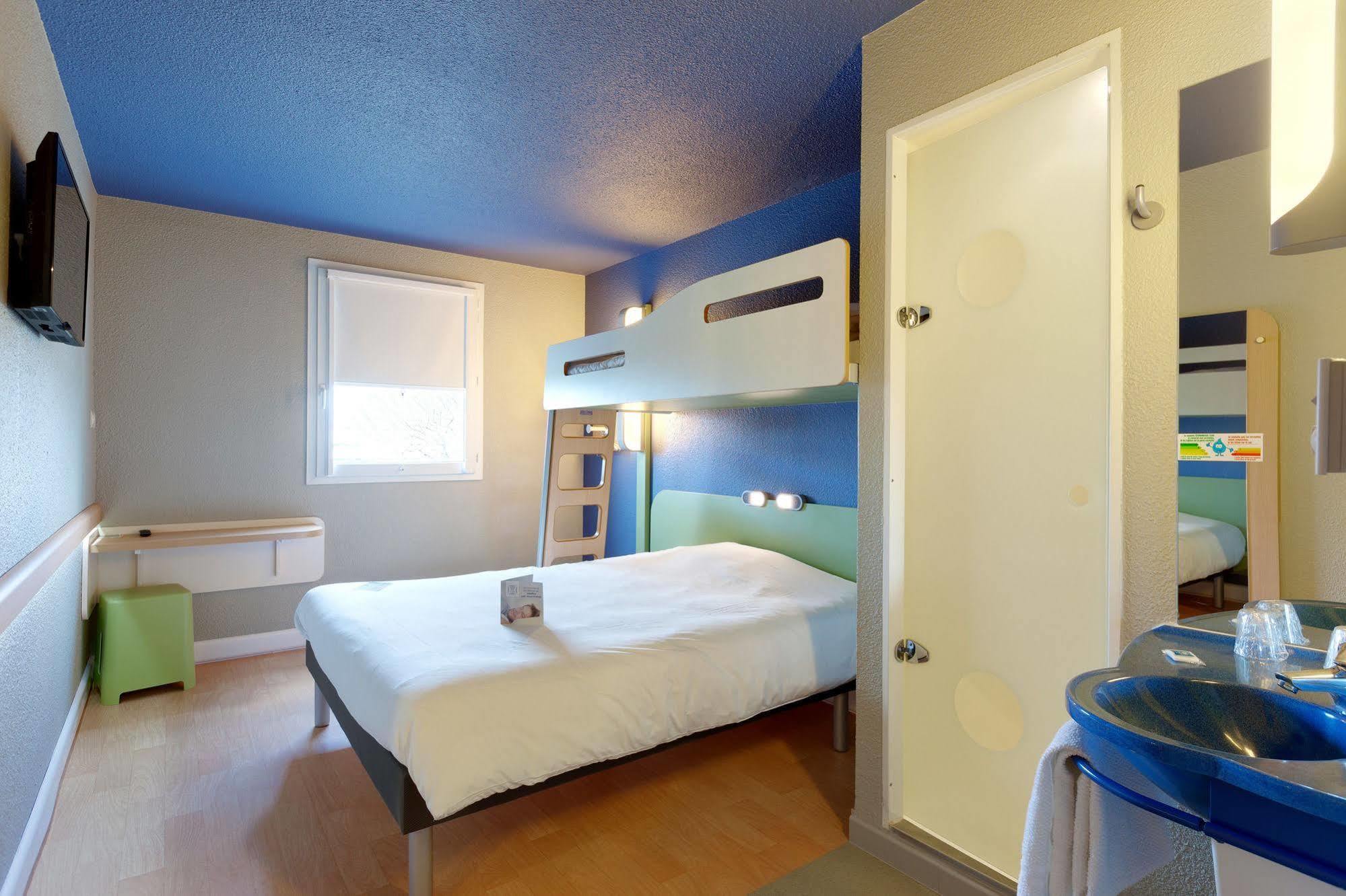 Ibis Budget La Roche Sur Yon Vendespace Mouilleron-le-Captif Eksteriør billede